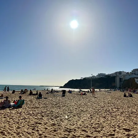 Cosy 1-br Central Apt In Old Town - Steps From The Sea & Amenities Apartman Albufeira