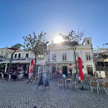Cosy 1-br Central Apt In Old Town - Steps From The Sea & Amenities Apartment
