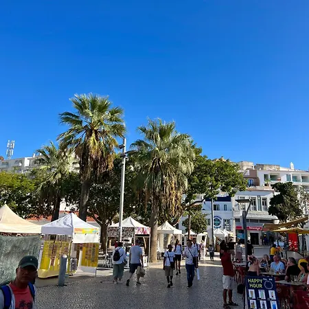 Cosy 1-br Central Apt In Old Town - Steps From The Sea & Amenities Lejlighed *