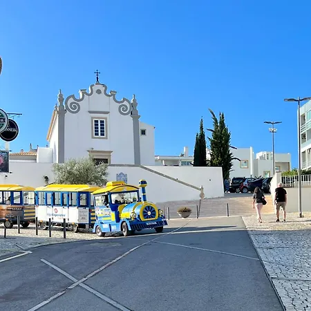 Apartament Cosy 1-br Central Apt In Old Town - Steps From The Sea & Amenities Albufeira